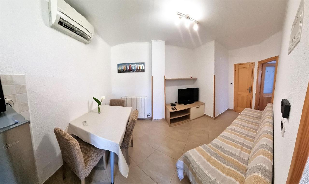 Apartments Valentina Umag Exterior photo